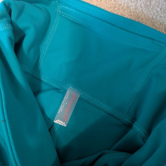 NWT Free People Hearts Aflutter Legging - Picture 9 of 9